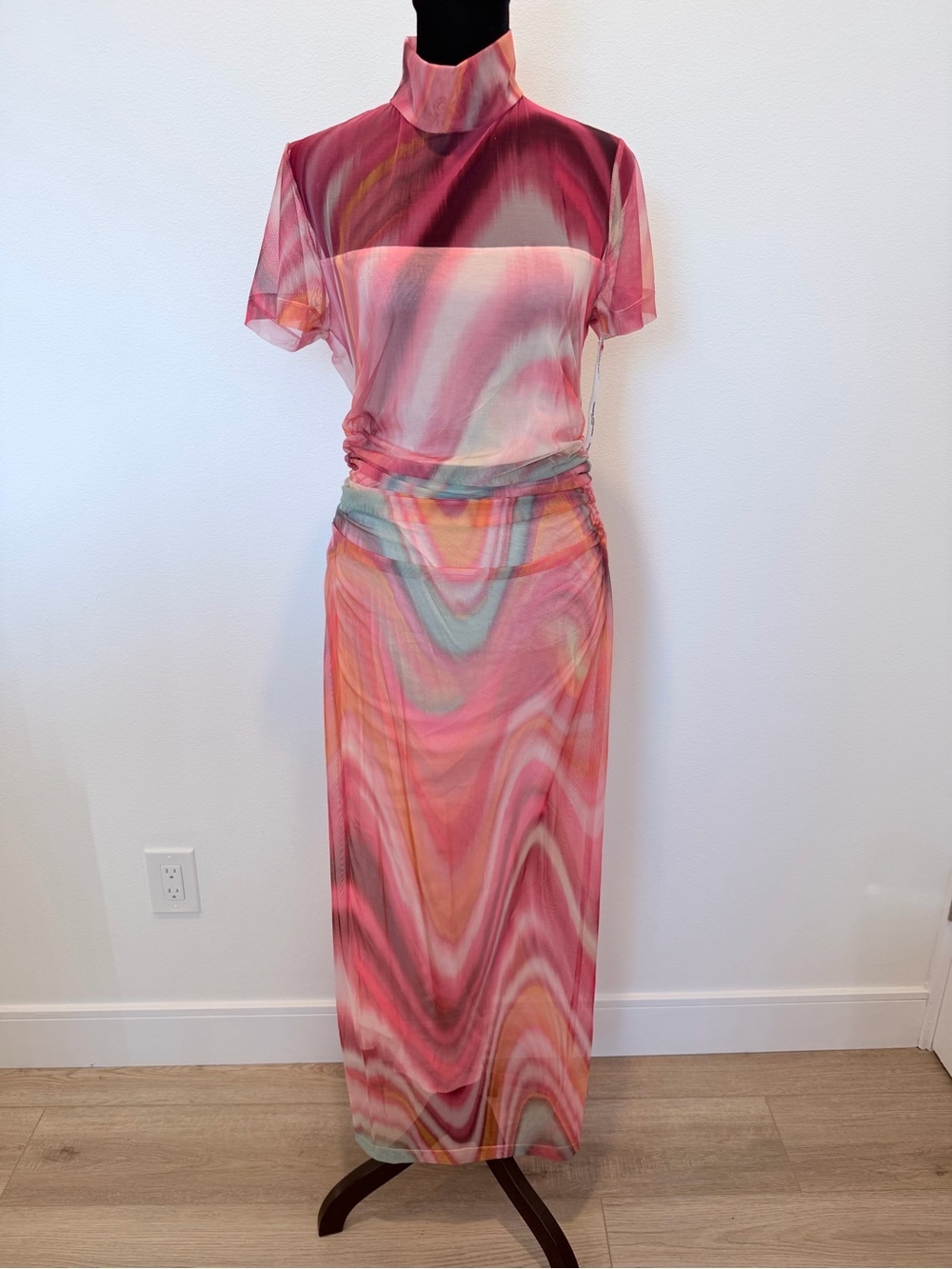Amanda Uprichard Marble-Print Midi Dress in Pink and Peach - Picture 4 of 12